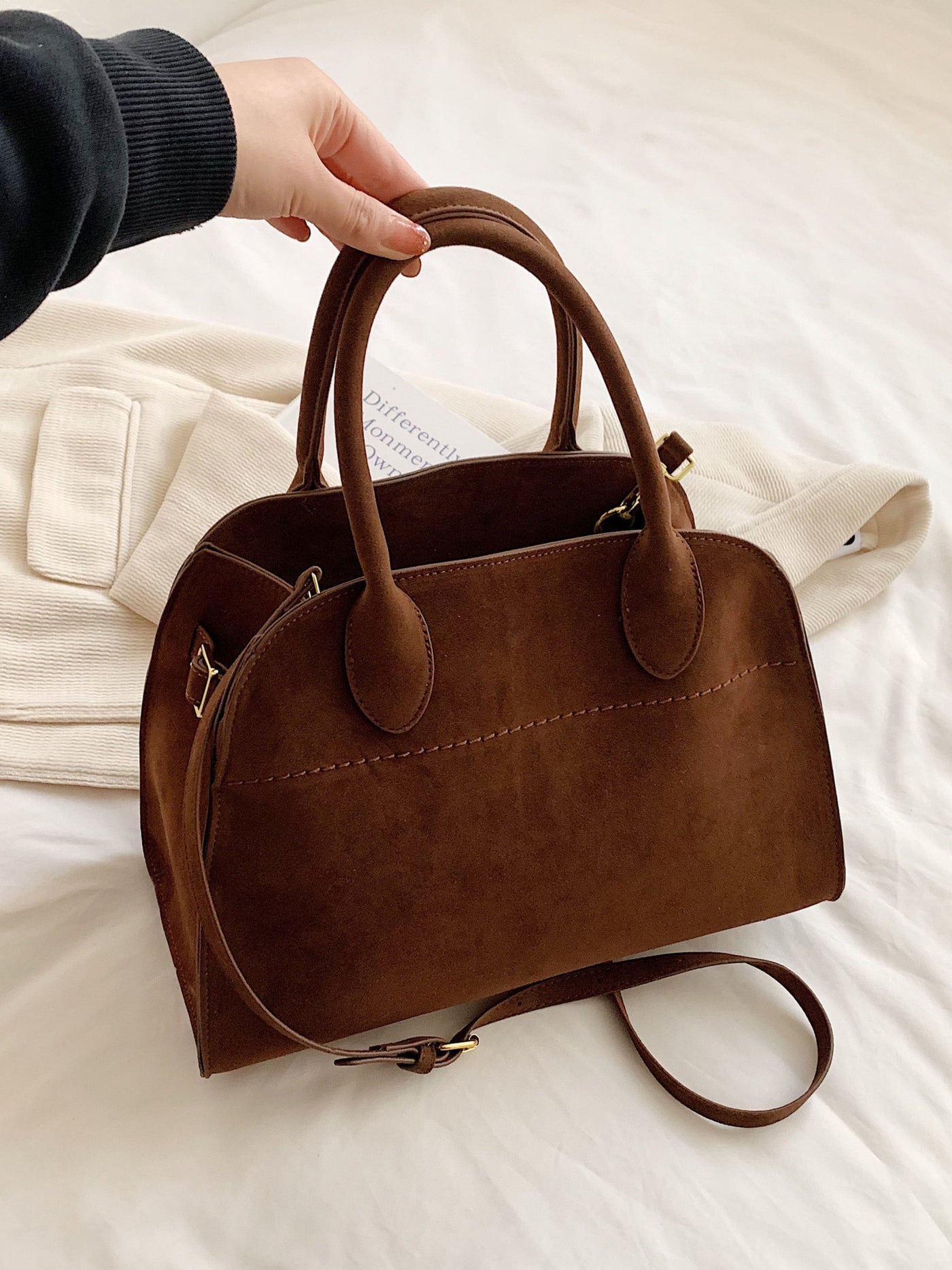 Luisa | Minimalist Daily Bag in Suede Leather