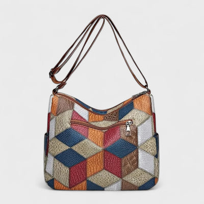 Soraya – Elegance and practicality in a single accessory