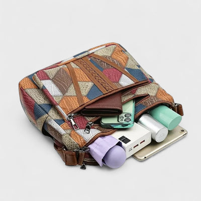 Soraya – Elegance and practicality in a single accessory