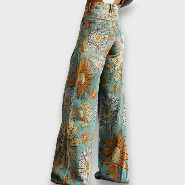 Tavira – Statement jeans with a wild pattern