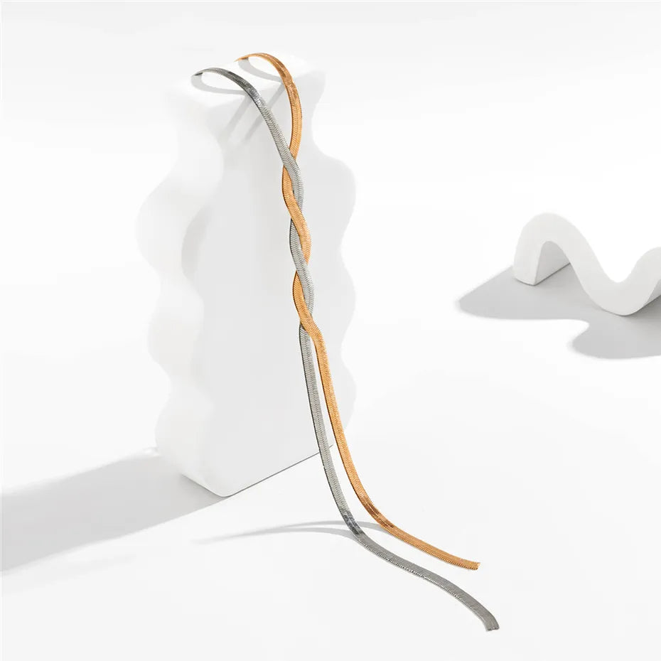 Flaira – Adjustable Snake Necklace in Gold