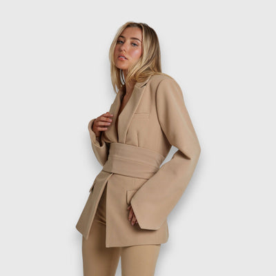 Jarela – Blazer with Waist