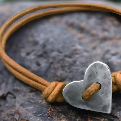 Amoura - Handcrafted Bracelet with Heart Symbol