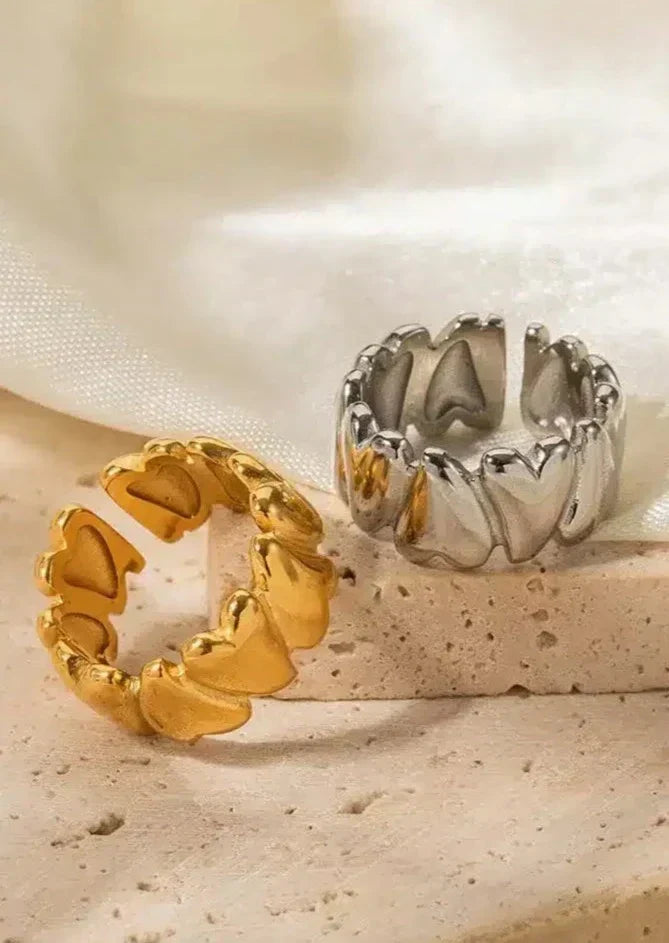 Hazel | Heart-Wrapping Ring
