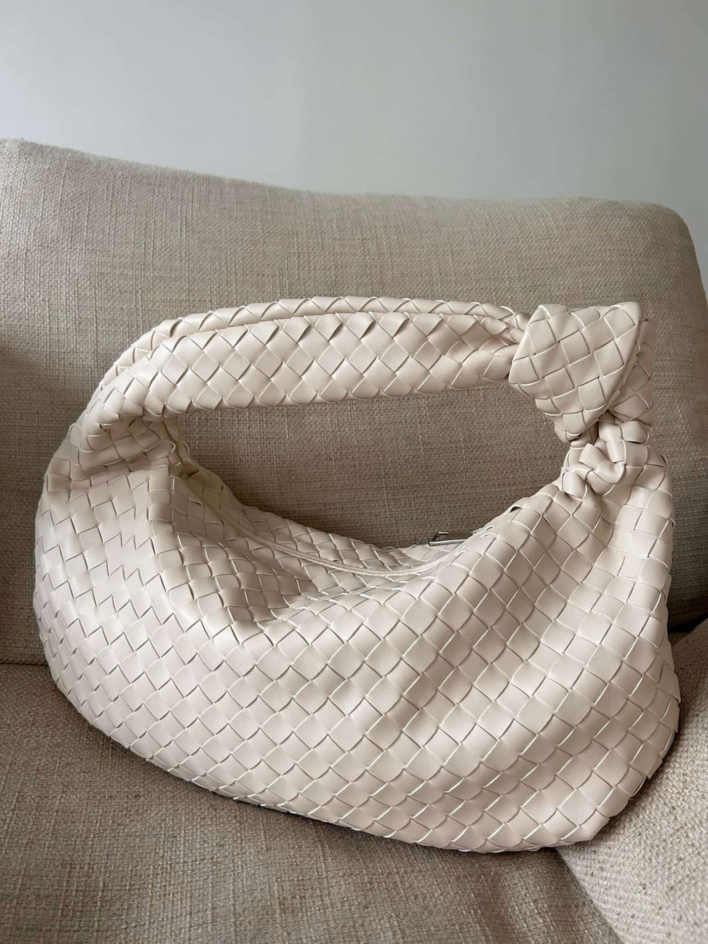 Giselle | Medium Woven Shoulder Bag with Knot