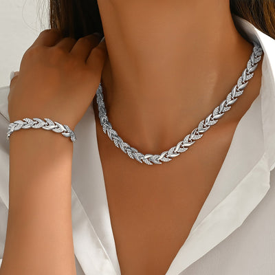 Olivia - Elegant Glass Fish Tail Set with Rhinestones