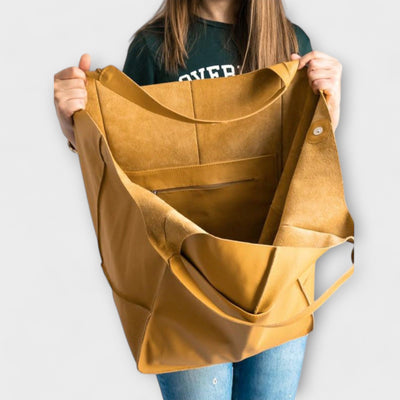 Gianna Boutique - Oversized Weekend Bag