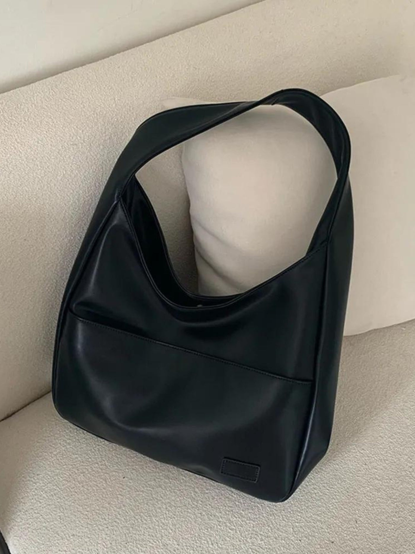 Helena | Structured and Elegant Shoulder Bag