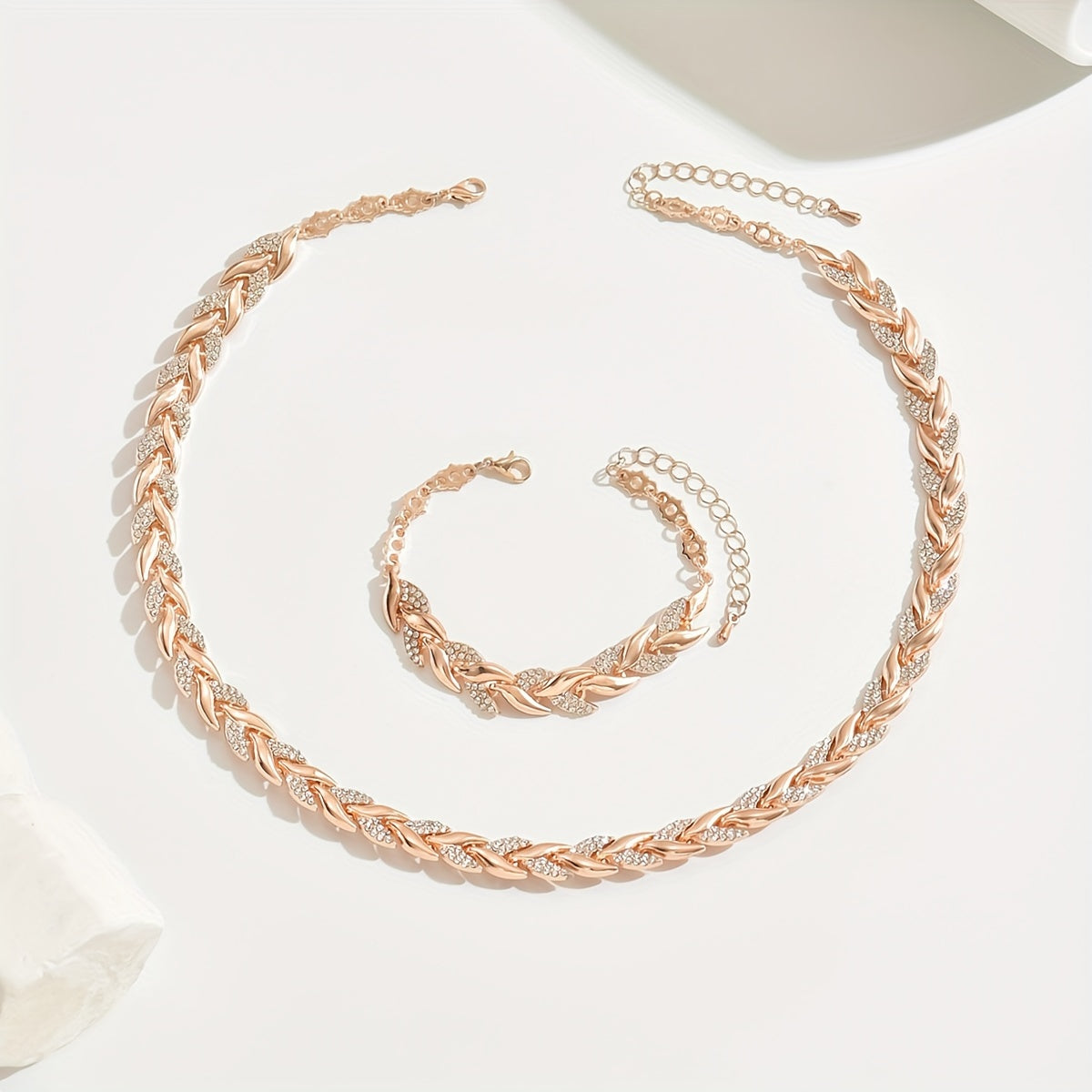 Olivia - Elegant Glass Fish Tail Set with Rhinestones