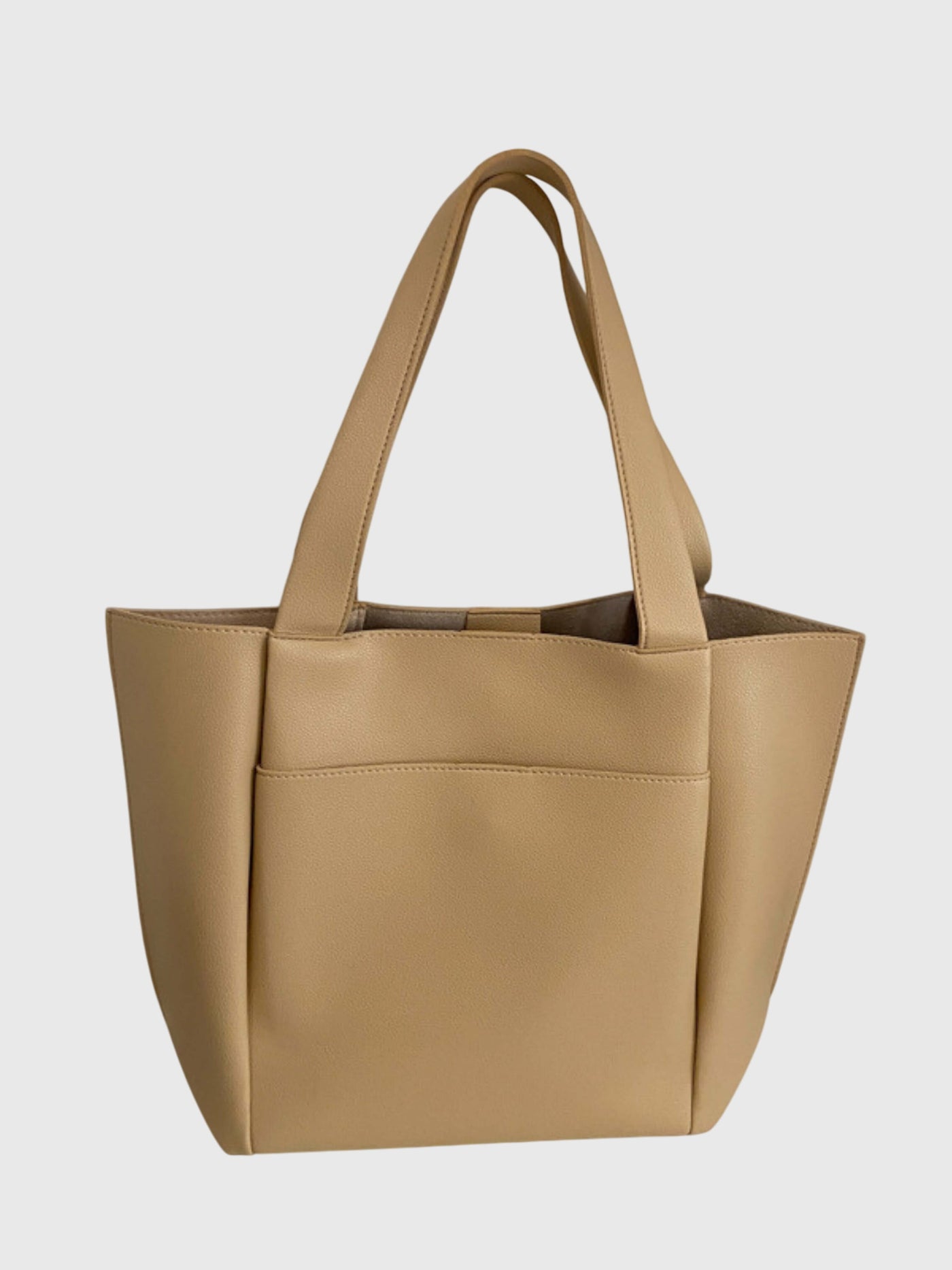 Clara | Structured Shoulder Bag for Everyday Use