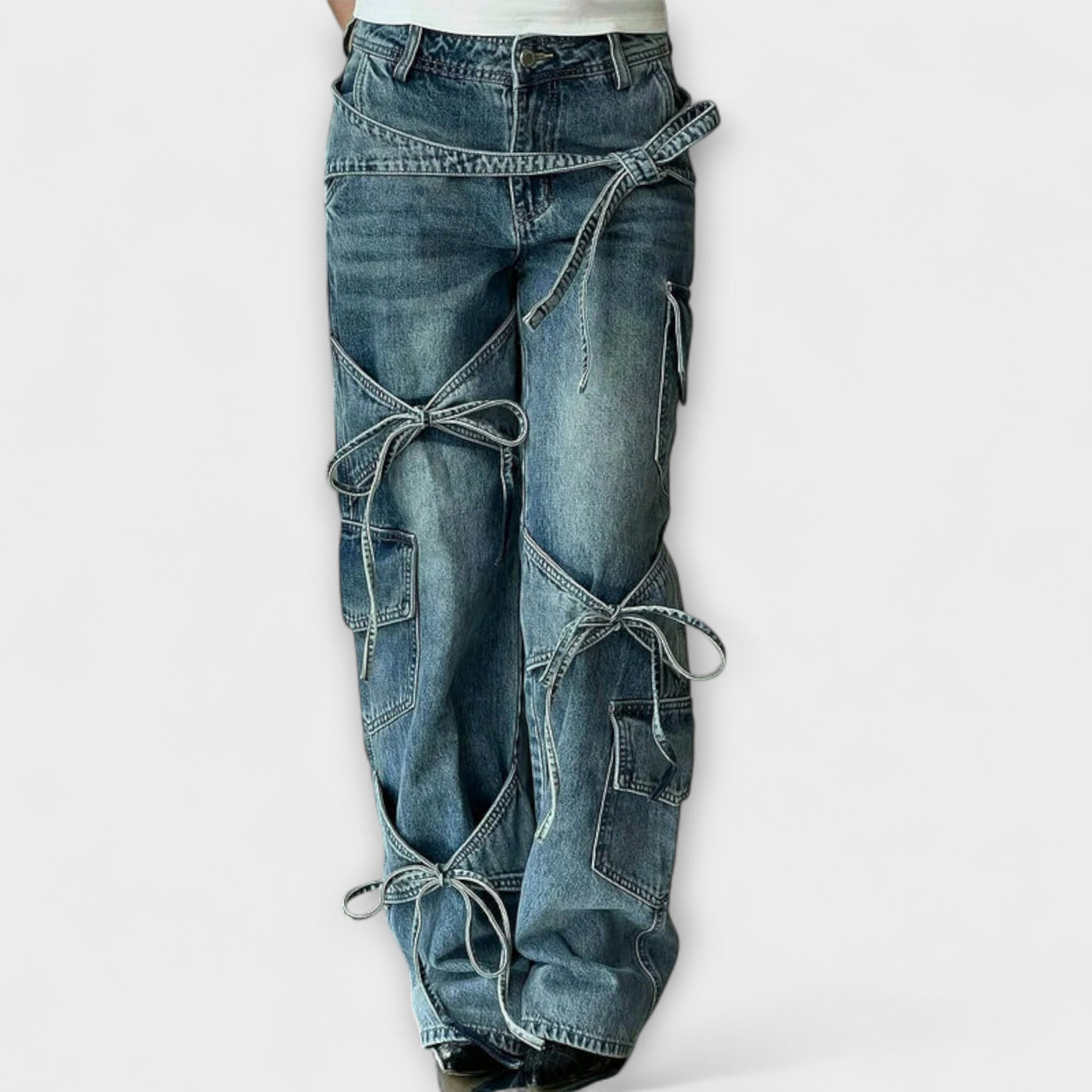 Denara – Wide Jeans with Binding Elements