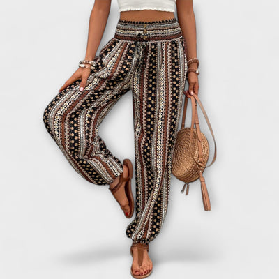 Scarlett - Tights with Ethnic Design