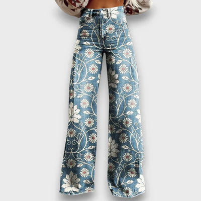 Tavira – Statement jeans with a wild pattern