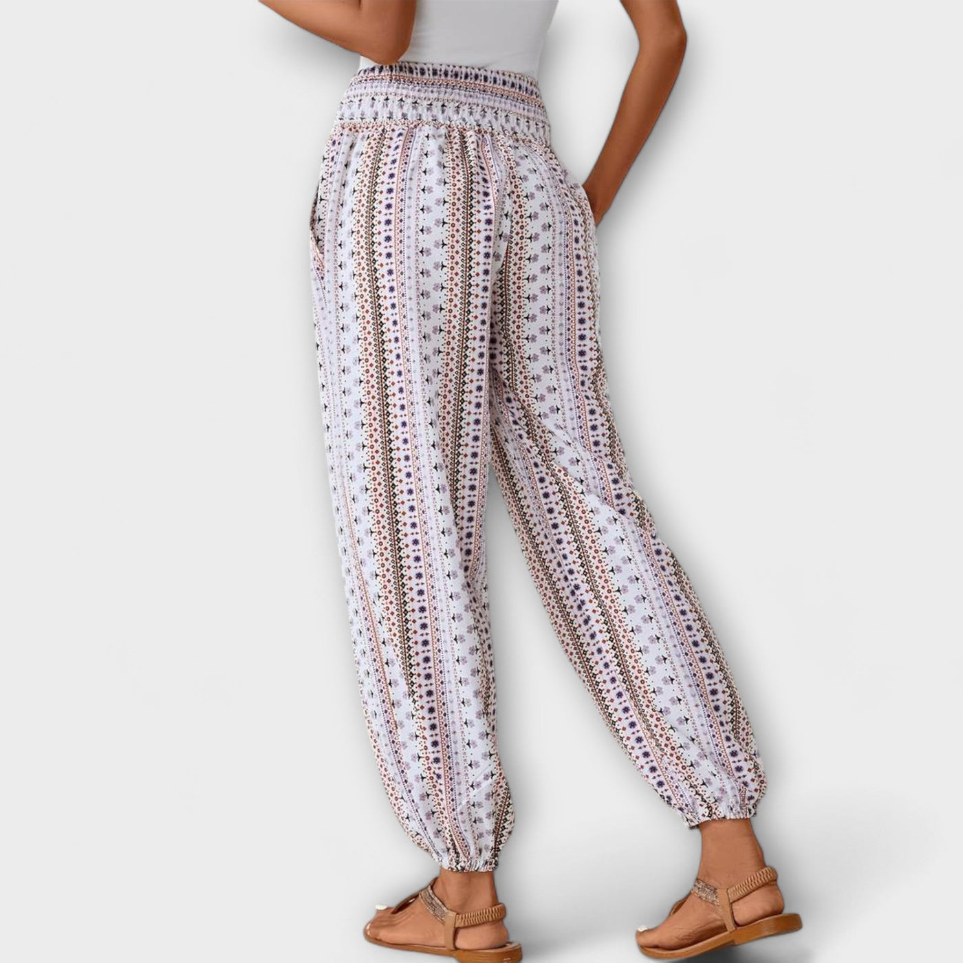Scarlett - Tights with Ethnic Design