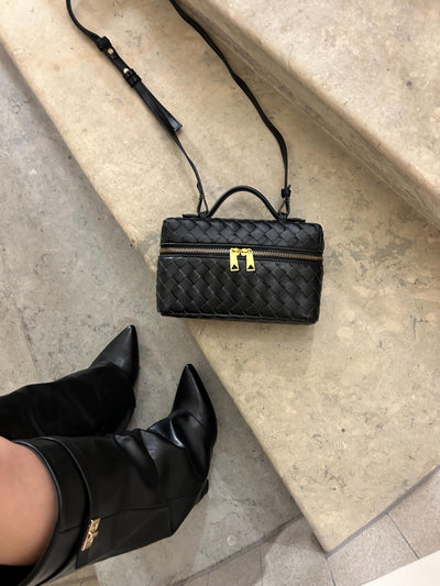 Juliette | Woven Structured Glossy Bag
