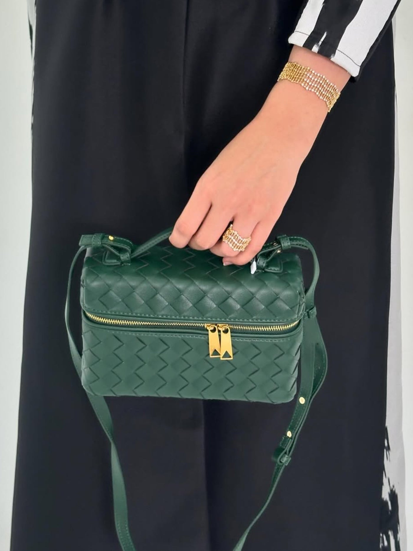 Juliette | Woven Structured Glossy Bag