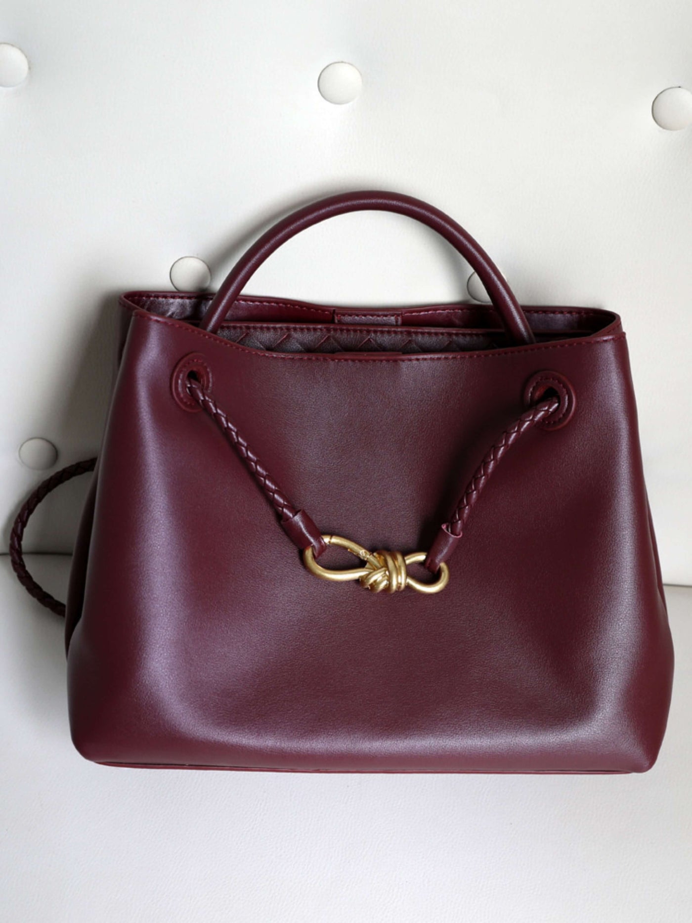Emilia | Versatile Refined Bag