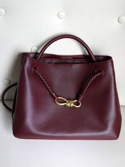 Emilia | Versatile Refined Bag