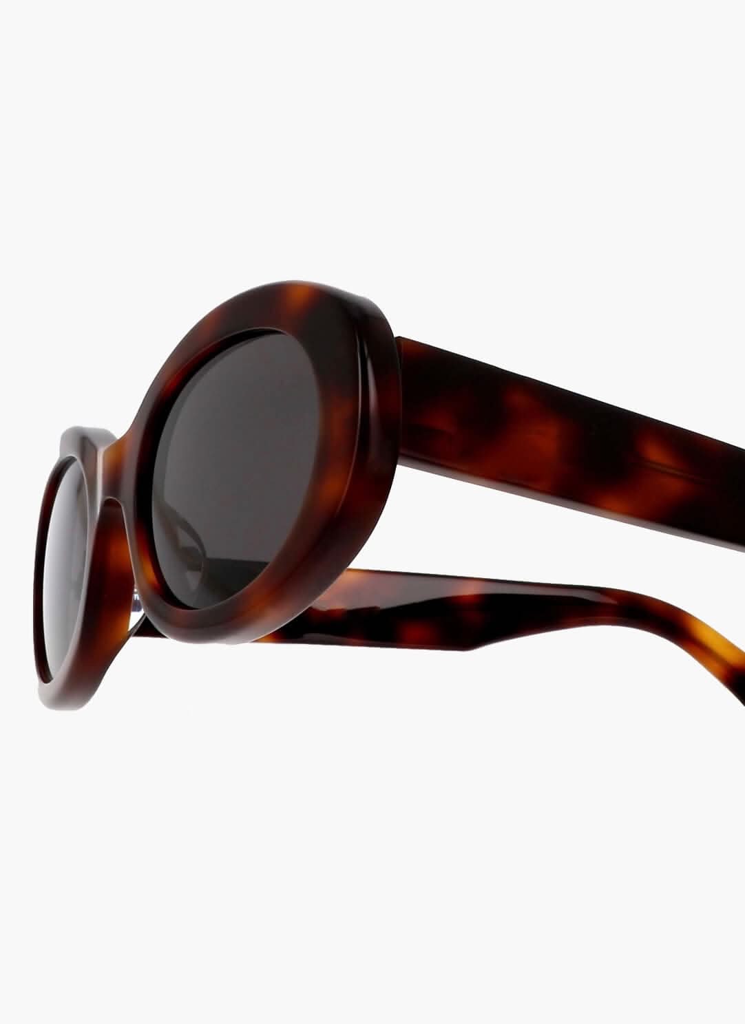 Averi | Elegant Sunglasses