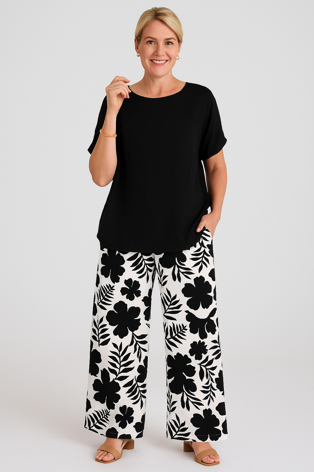 Tessina | Chic Summer Set in Two Pieces