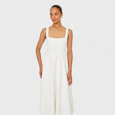 Amelia – Timeless Fluid Midi Dress