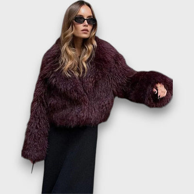 Mile – Luxury faux fur coat in a deep burgundy