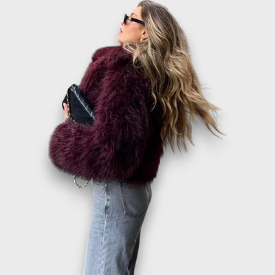 Mile – Luxury faux fur coat in a deep burgundy