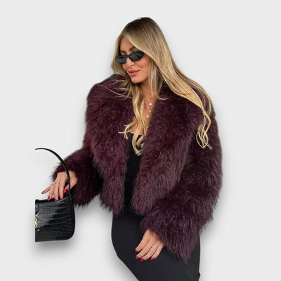 Mile – Luxury faux fur coat in a deep burgundy