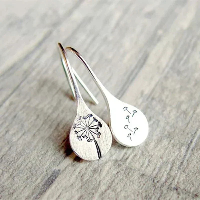 Serina – Vintage earrings with timeless charm