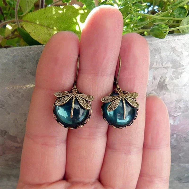 Lyvelle – Vintage Dragonfly-Shaped Earrings
