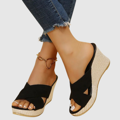Nives - Elegant wedge sandals