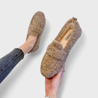 Solenne - Warm footwear with elegant design