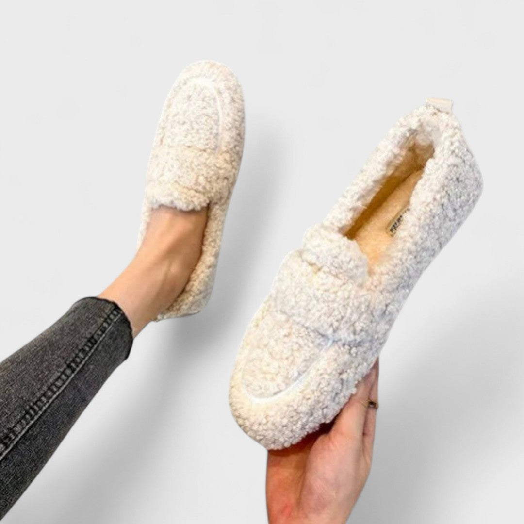 Solenne - Warm footwear with elegant design