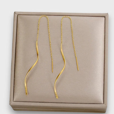 Elwira – Long Wave-Shaped Earrings