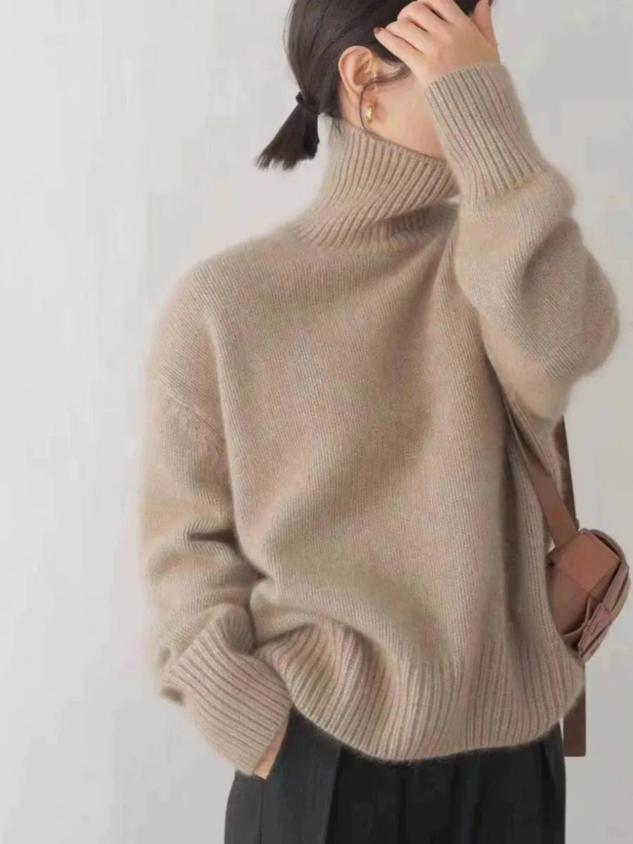 Zoey - Oversized Jumper with High Neck