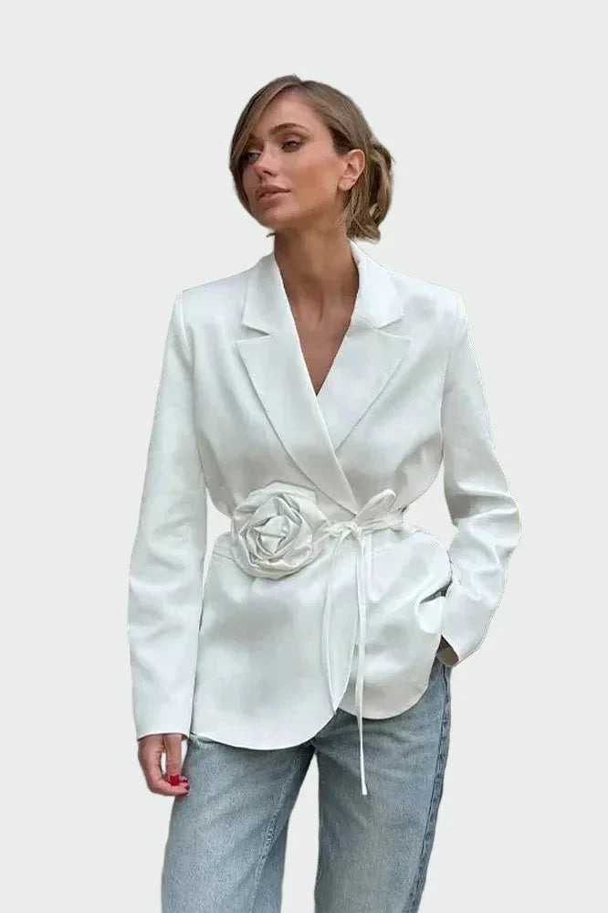 Thilda - Overcoat with Impeccable Line