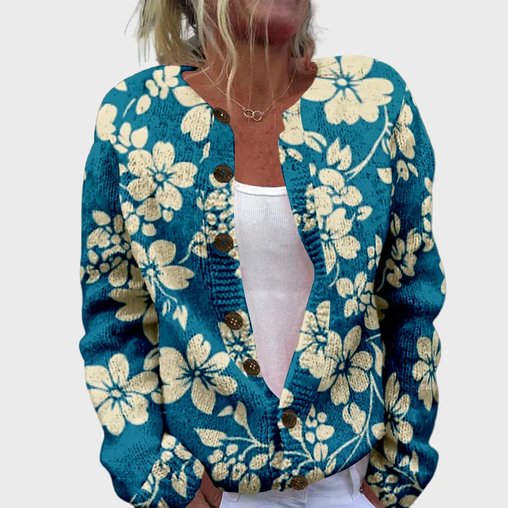 Elegant knitted gilet with pattern