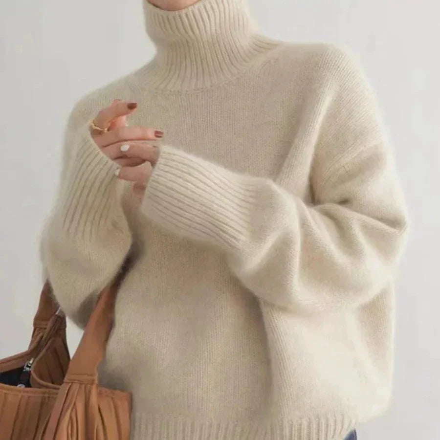 Zoey - Oversized Jumper with High Neck