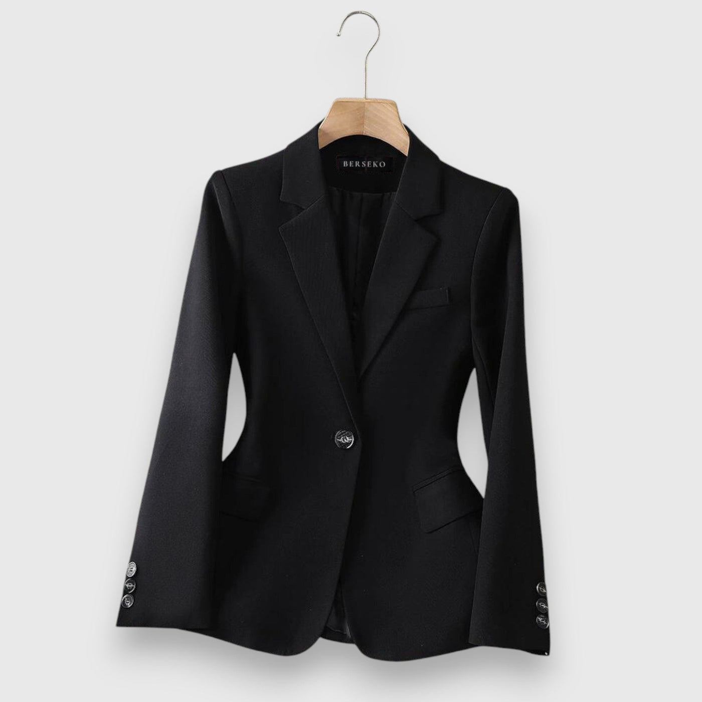 Wandara – Blazer with Single Button Closure