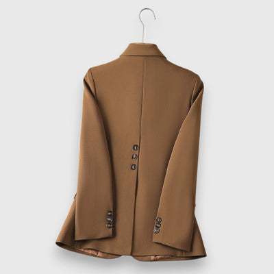 Wandara – Blazer with Single Button Closure