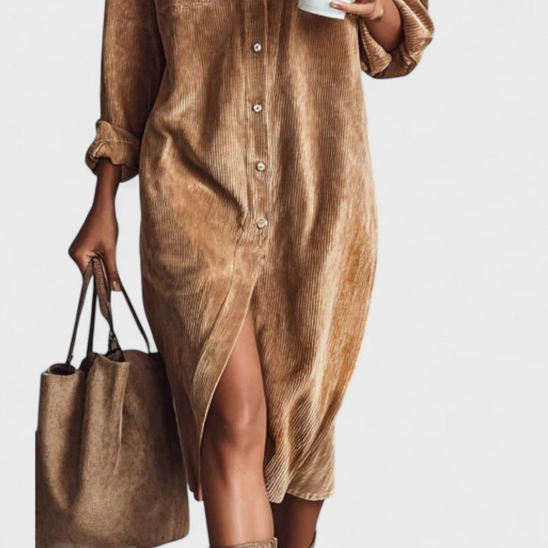 Lova - Modern dress with a relaxed fit