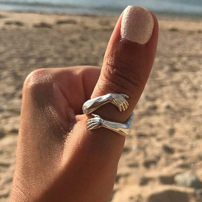 Baguet – Adjustable ring with a wrapping shape
