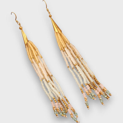 Isalda – Vintage Earrings with Wood and Pearls
