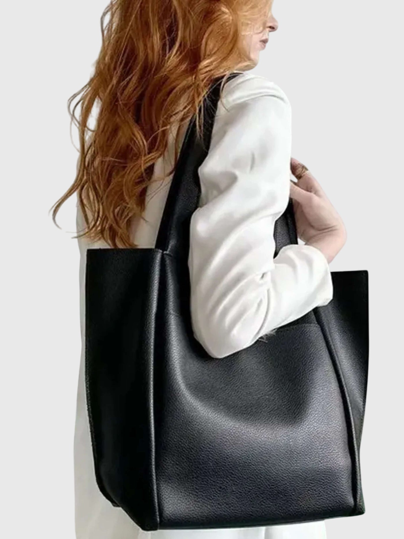 Clara | Structured Shoulder Bag for Everyday Use