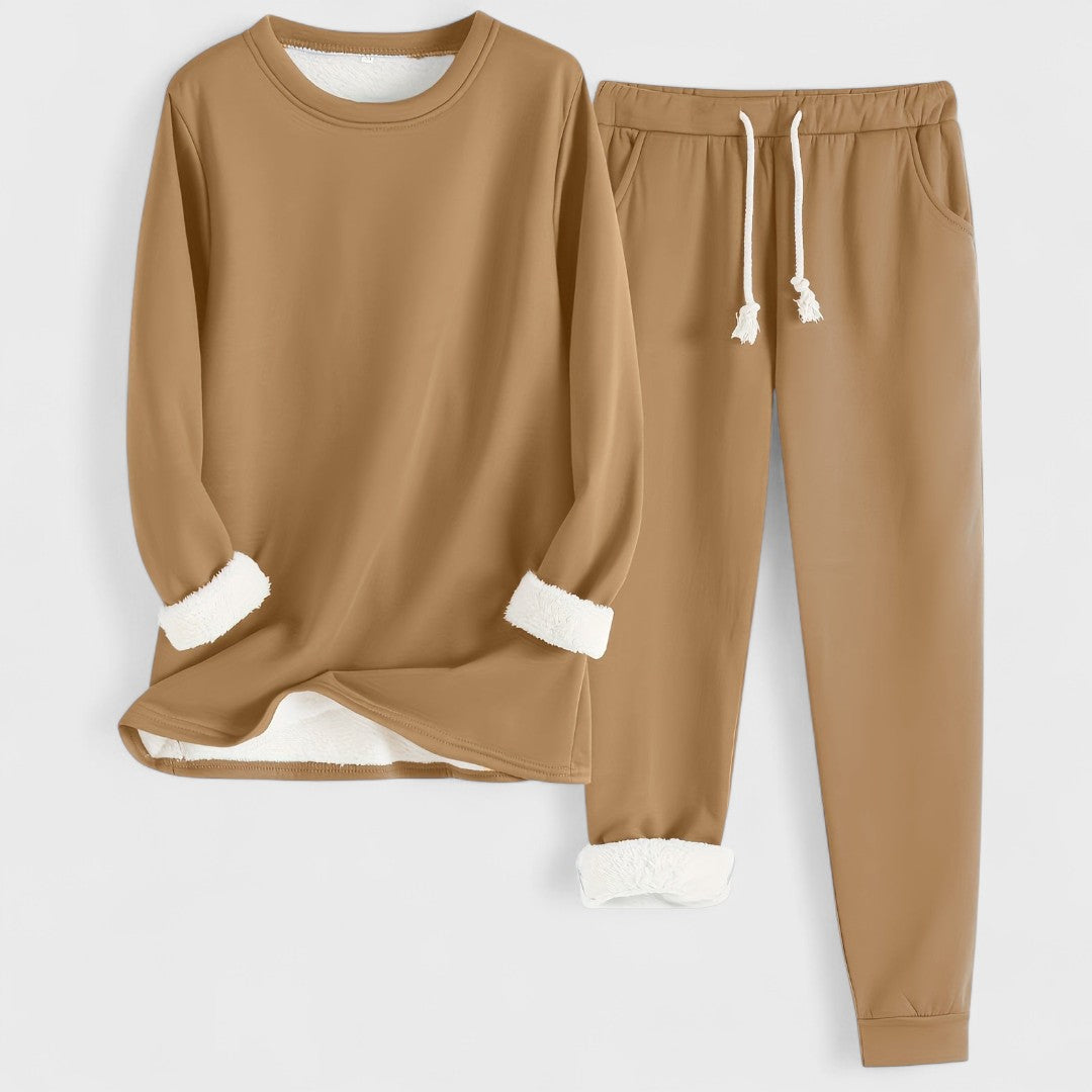 Karin - Comfortable Lounge Set
