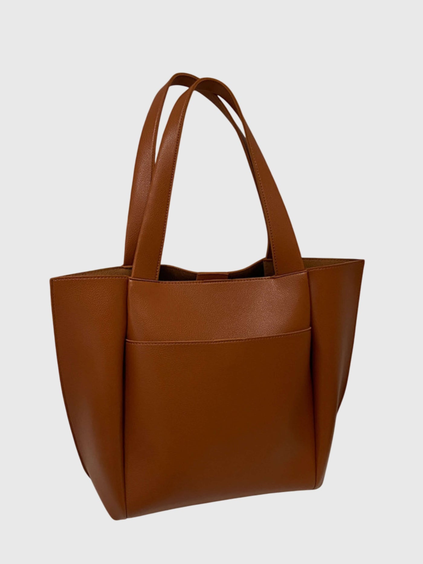 Clara | Structured Shoulder Bag for Everyday Use