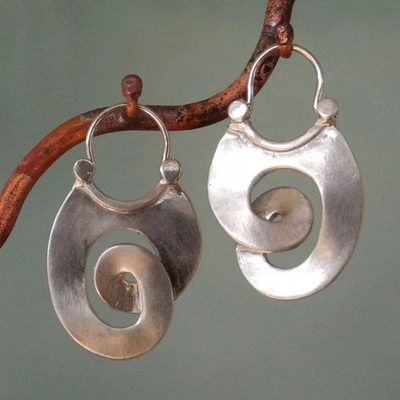 Unique Shaped Vintage Earrings – Silver Reflection with Character