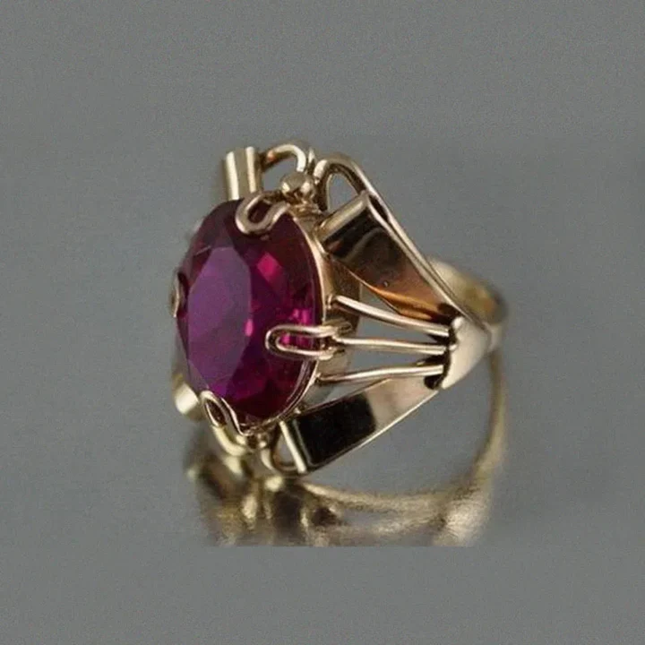 VINTAGE GOLD PLATED GARNET RING